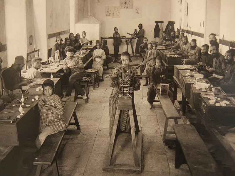 Historical photograph of silversmiths in Jerusalem