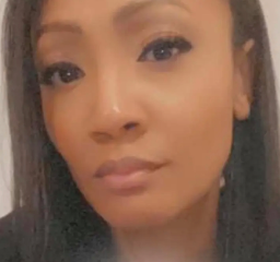 Holmes Karmel כרמל